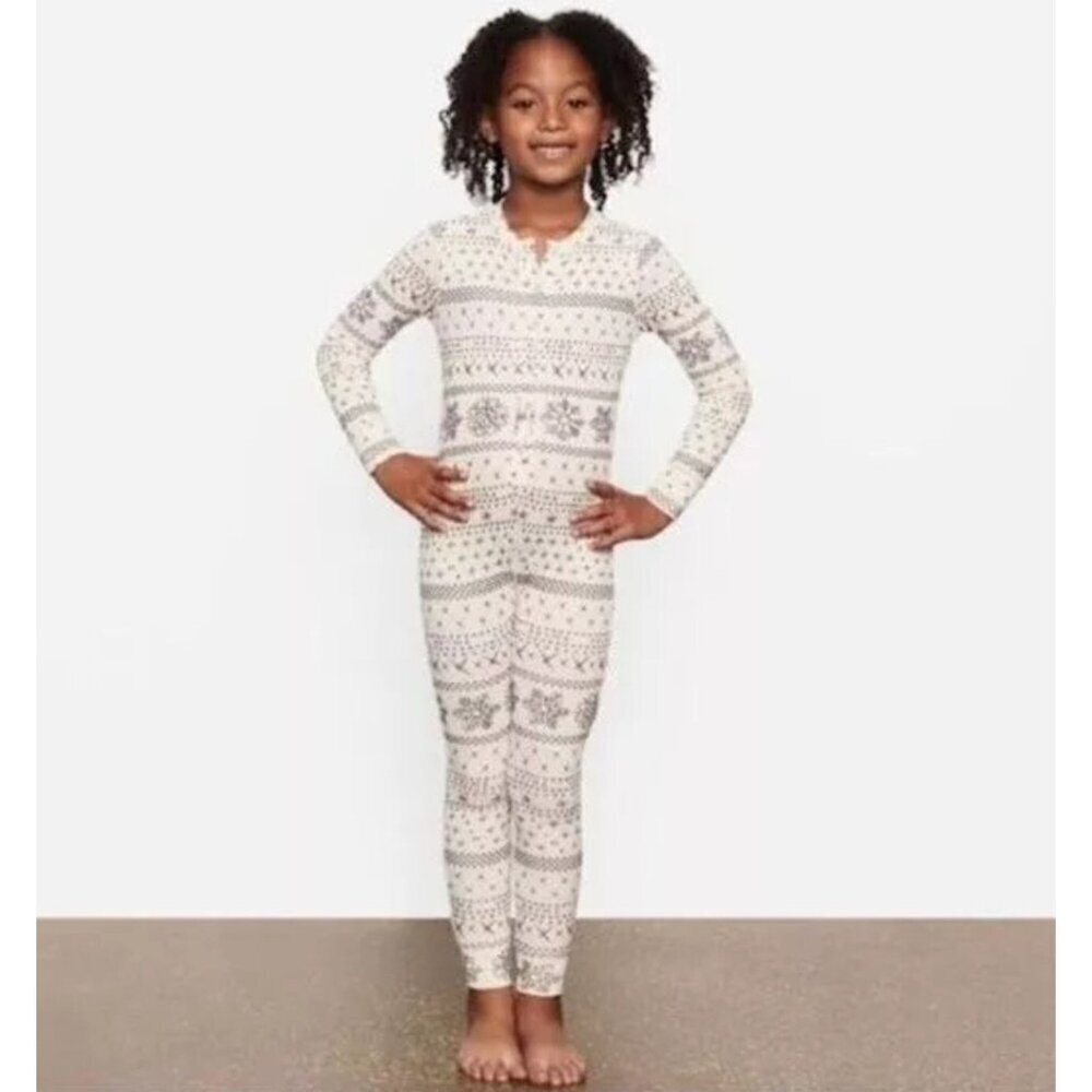 SKIMS Logo Pointelle Henley Onesie in Cream Fair Isle Size 3T